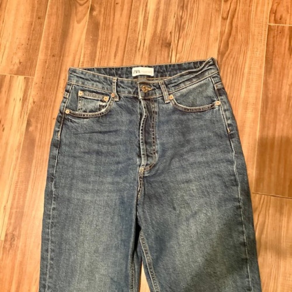 ZARA Ripped High Rise Bootcut Jeans - NWOT - Picture 4 of 8